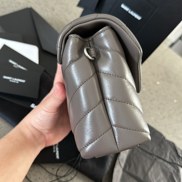 Authentic Saint Laurent Toy Lou Lou in quilted leather - Picture 4 of 15